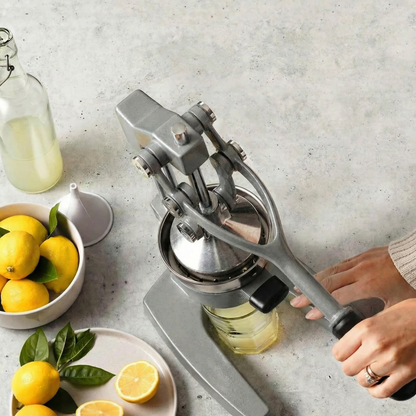 NUTRIPRESS™ Cast Iron Juicer